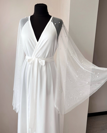 Long bridal robe with pearls sleeves I