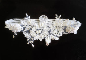 Bridal garter, white garter, Wedding garter, white garter, crystal garter, lace garters for wedding, garter set, ivory garter