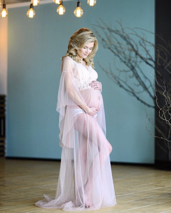 Maternity dress for photo shoot, Pink maternity gown, tulle gown, Blus BellaDonnaUa Maternity dress for photo shoot, Pink maternity gown, tulle gown, Blus BellaDonnaUa