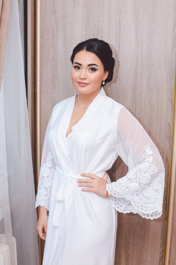 Kimono robe, lace bridal robe, sheer robe, wedding day, white robe, dressing gown, robe with lace sleeves