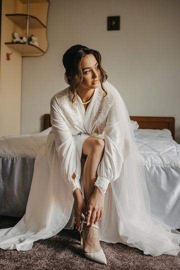 Bridal robe long, bride robe lace, ivory robe, wedding pearl robe, bridal dressing gown