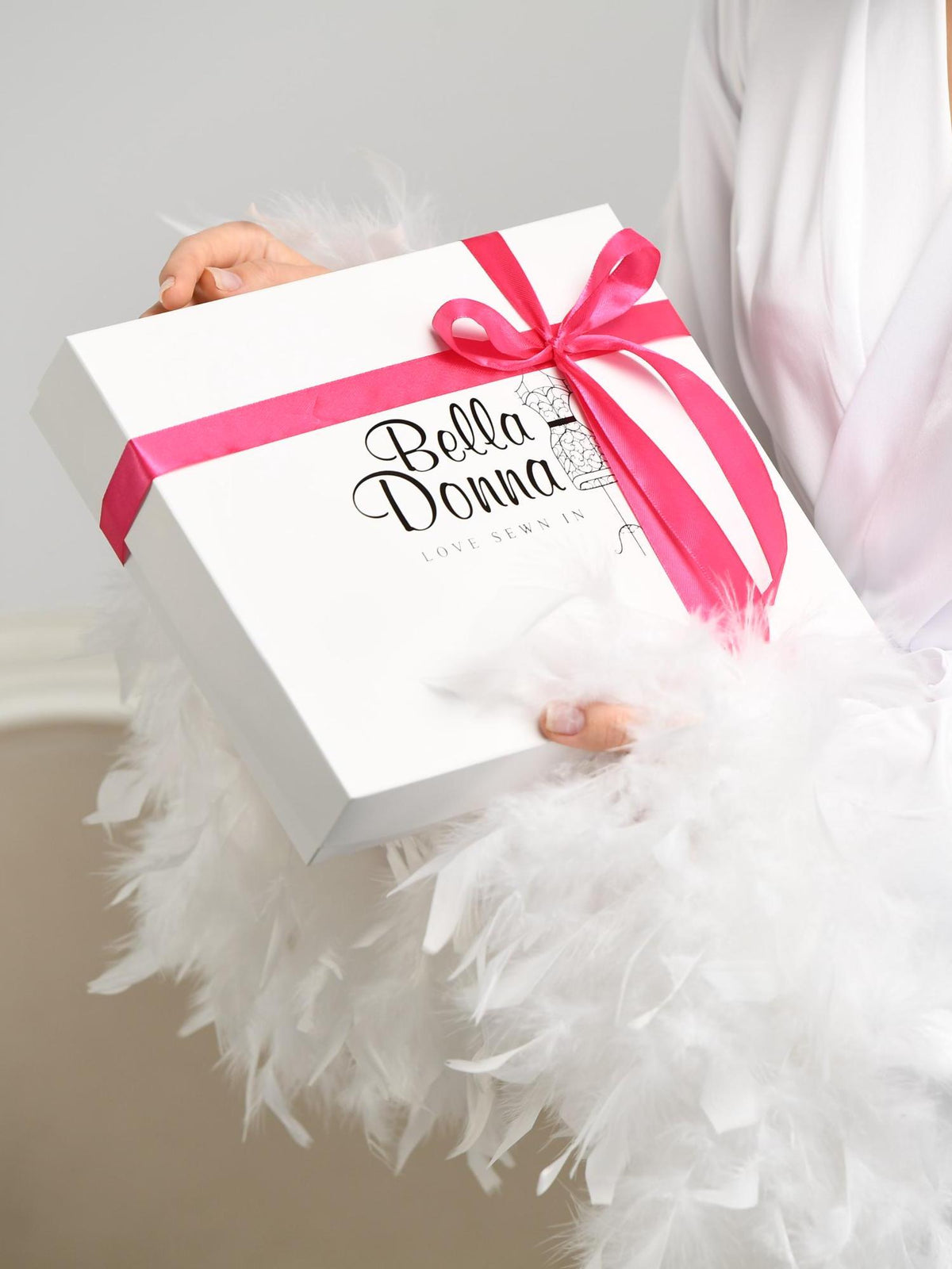 BellaDonnaUa gift box with pink ribbon – packaging for the beige floral kimono robe