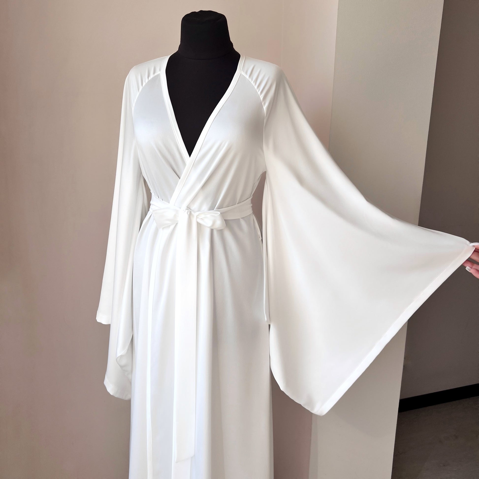Kimono bridal robe wide sleeves Handmade, S / 66 Kimono bridal robe wide sleeves Handmade, S / 66