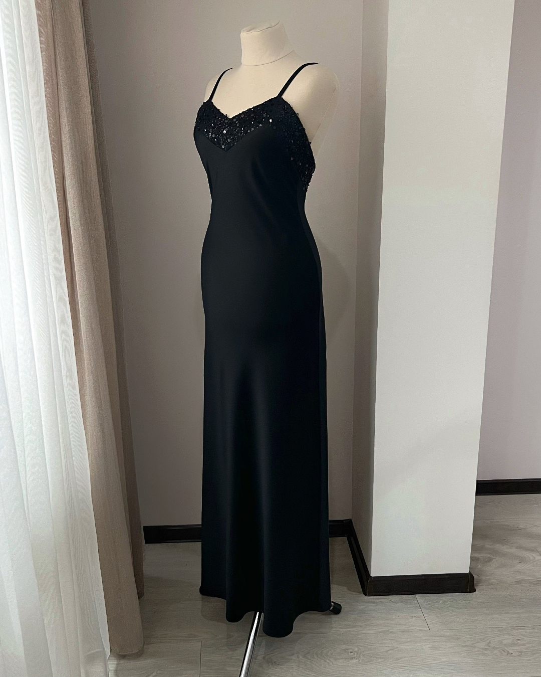 Long black nightgown 