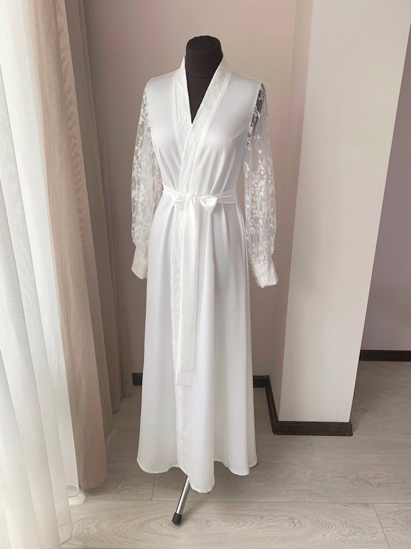 Bridal robe with lace pearls cuff | BellaDonnaUa Handmade ️