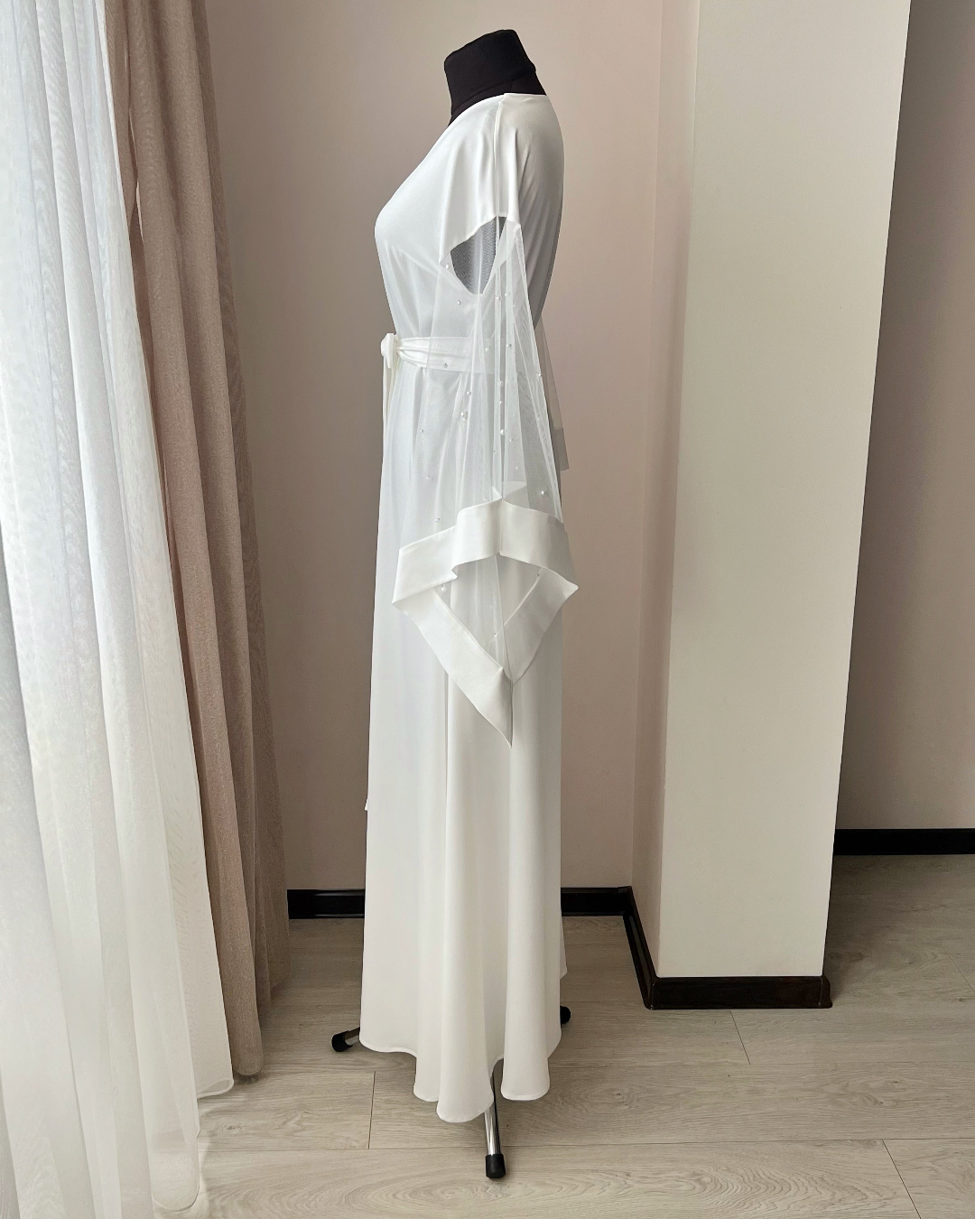 bridal robe with pearl sleeves 