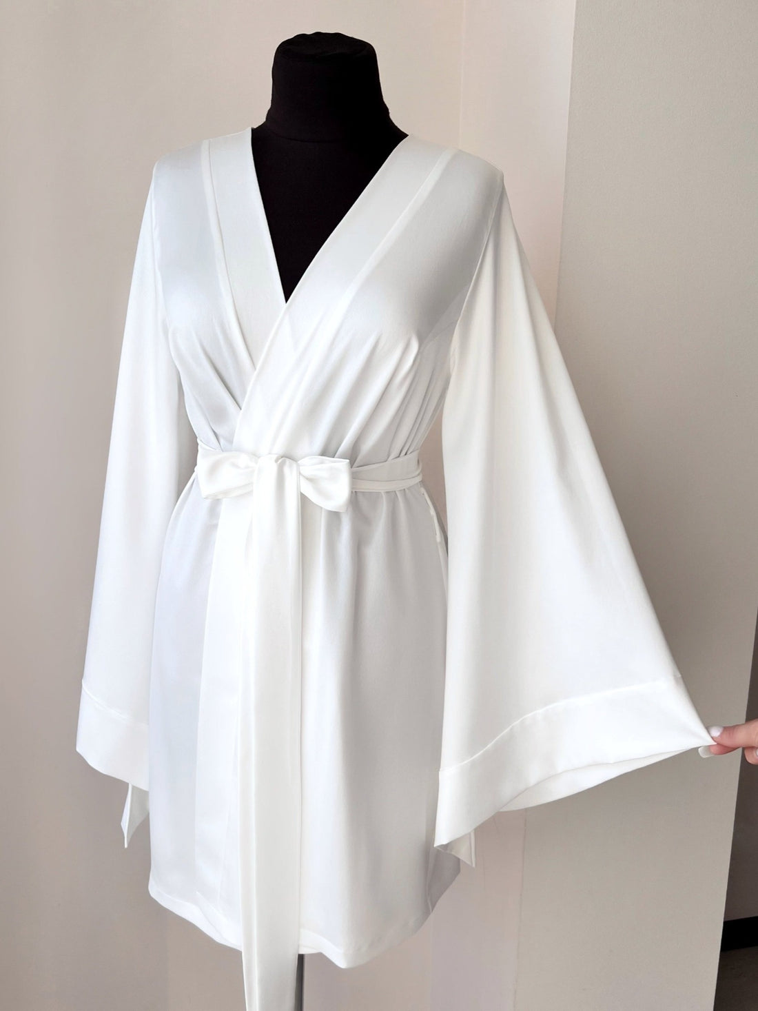 Short bridal kimono robe 