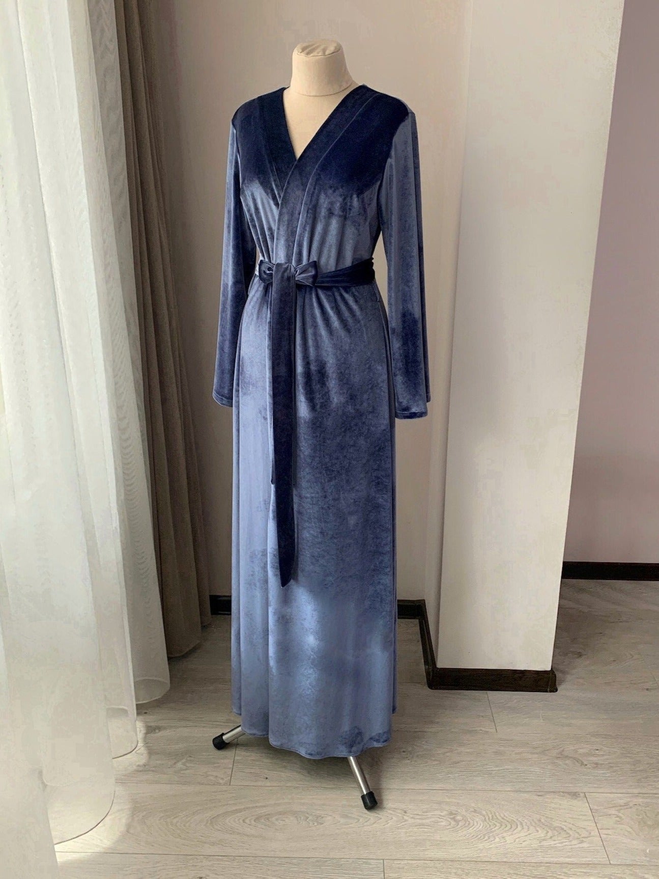 Velvet robe outlet dress