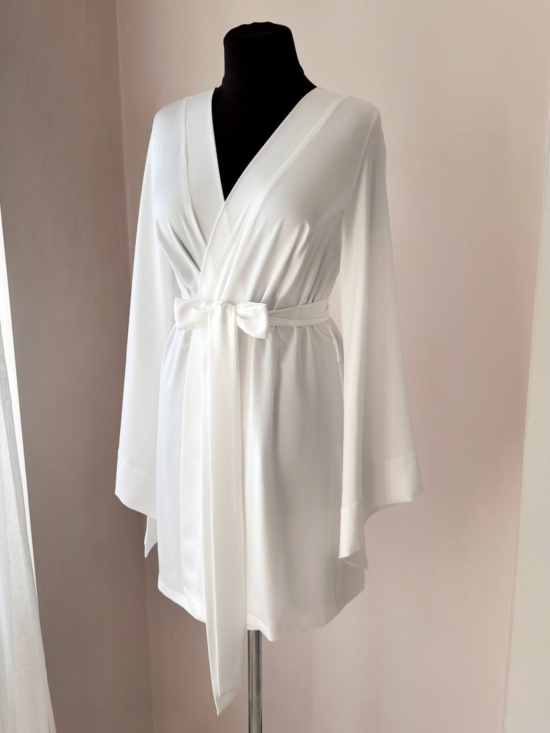 Short bridal kimono robe 