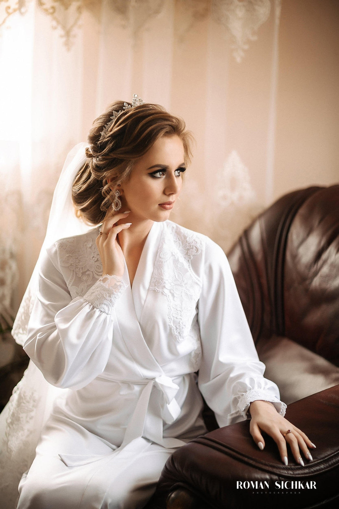 Long satin robe, Bridal robe with lace, Long sleeves, Lace Bridal Robe, Wedding day, Wedding dressing gown