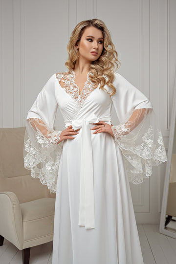 Bridal robe with lace